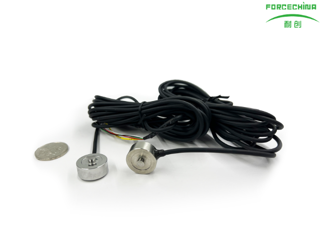 稱重傳感器進(jìn)行庫存產(chǎn)品重量檢測(cè)